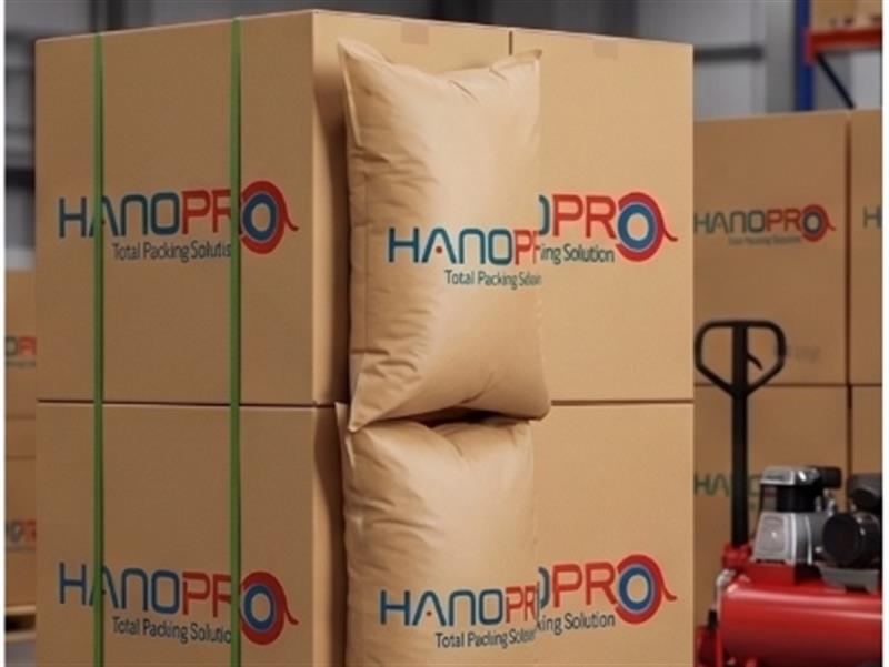 Phân biệt Túi khí chèn hàng Giấy Kraft và Túi PP Dệt: Nên chọn loại nào?